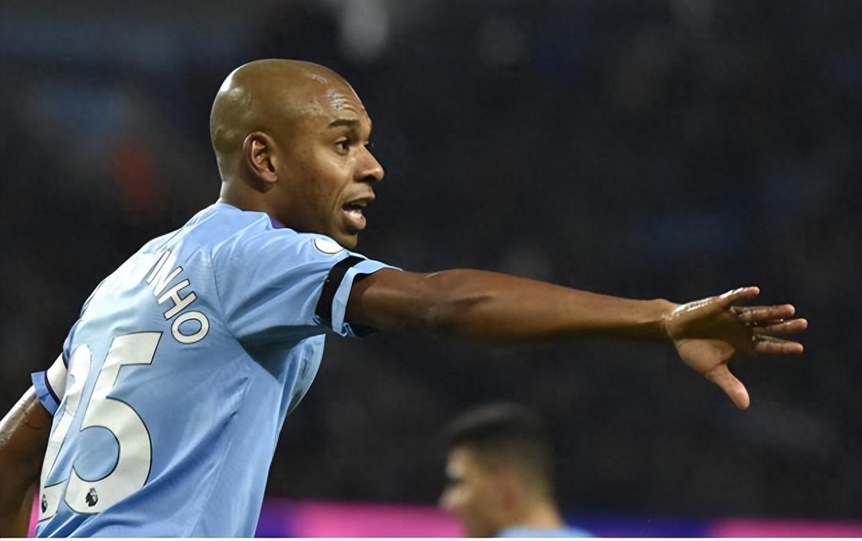 曼城主教练获得教练团队认可