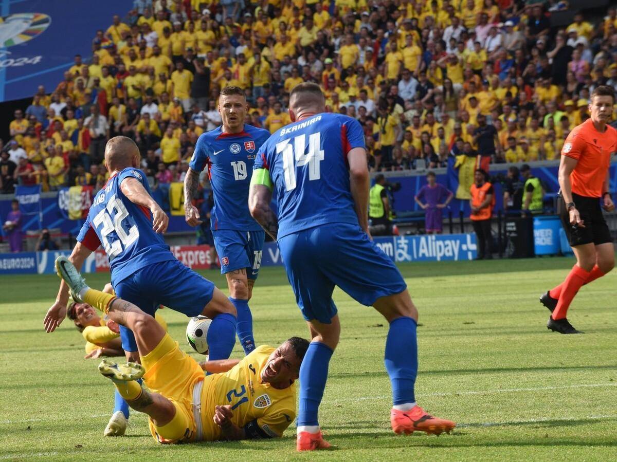 比利时在役伍中击败圣马力诺 比利时在役伍中击败圣马力诺