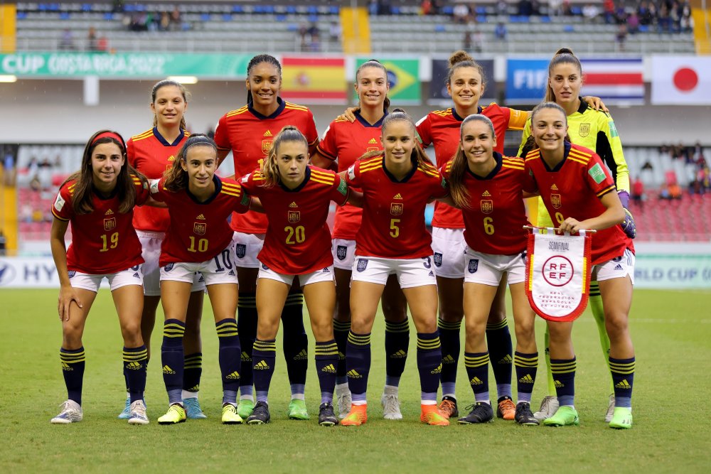 墨西哥女足比赛战力强劲展现风采