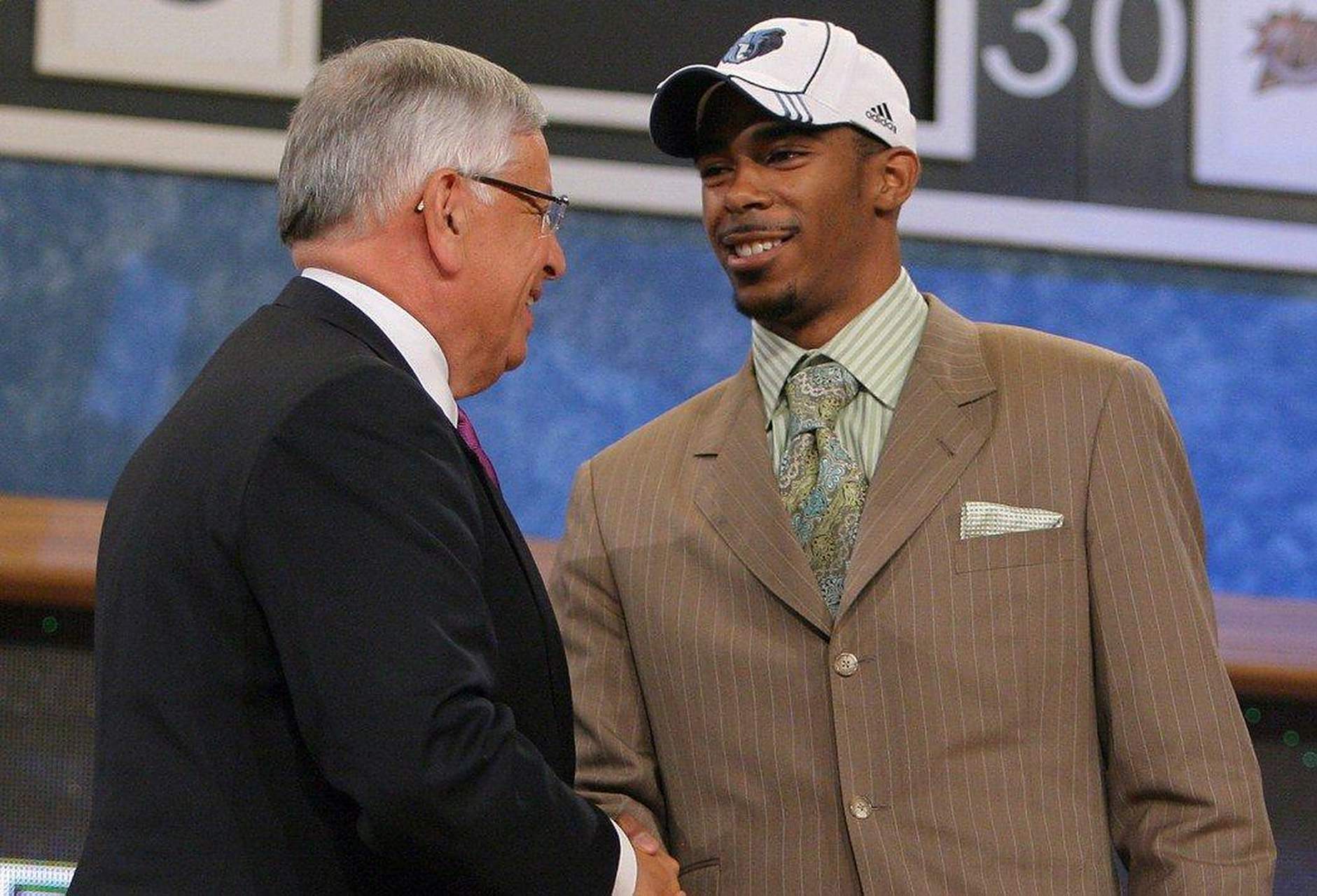 包含灰熊大胜公牛,康利状态火热送出13次助攻的词条 包含灰熊大胜公牛,康利状态火热送出13次助攻的词条