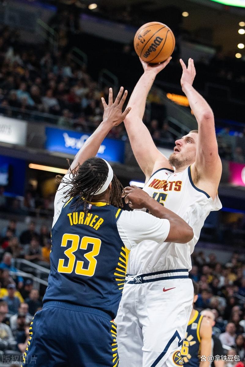 步行者绝杀勇士,约基奇点燃赛场 步行者绝杀勇士,约基奇点燃赛场