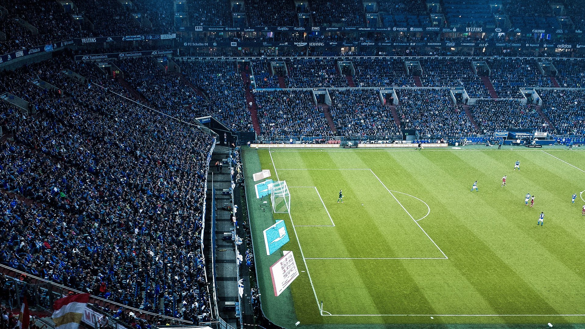 保罗37分生涯之夜撕裂独行侠防线，雄鹿加时鏖战印证冠军之心